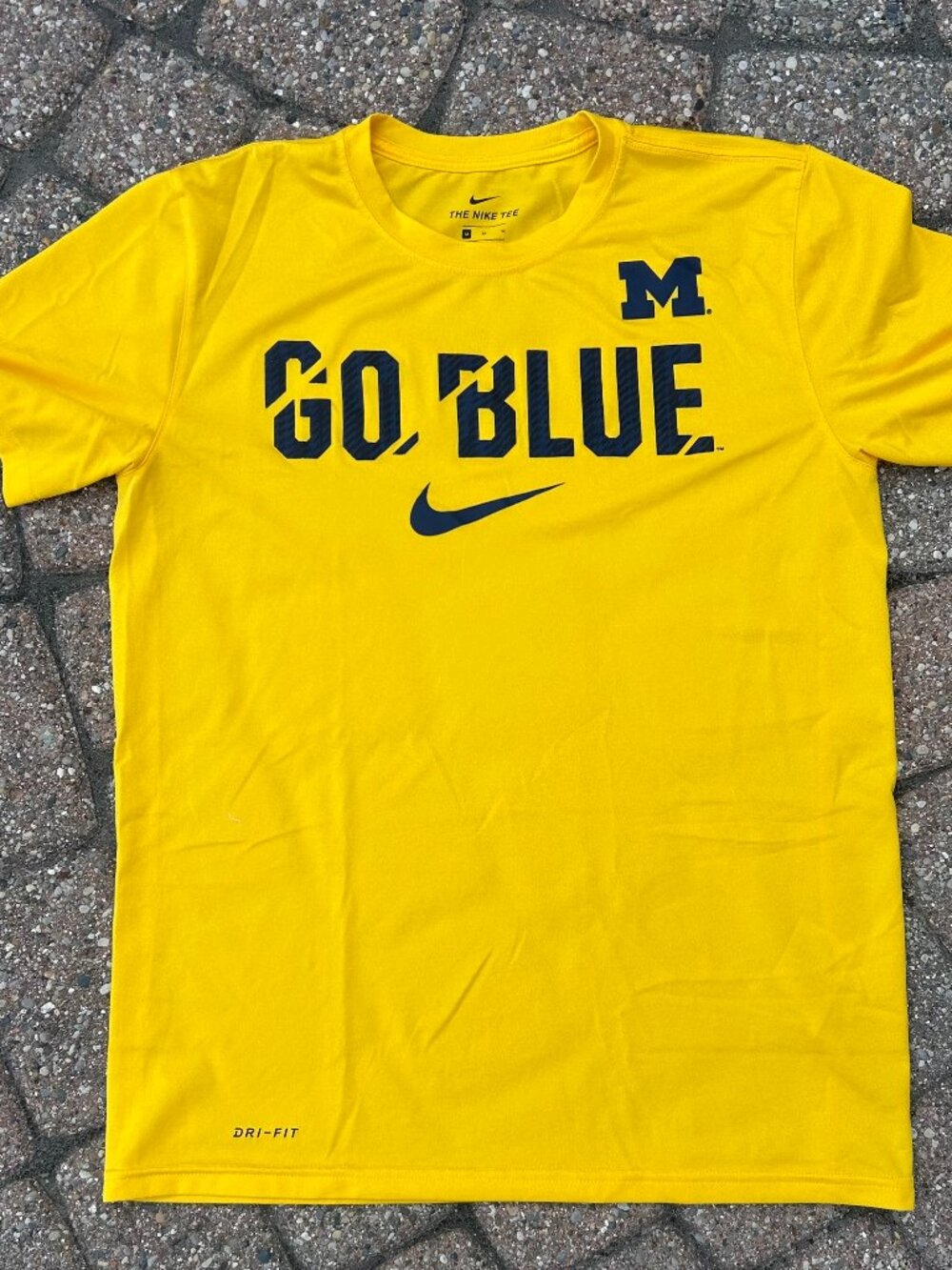The Nike Tee Dri-Fit University of Michigan Go Blue T-Shirt Sz M